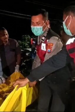 Geger, Penemuan Mayat Dibawah Jembatan Resogati, Satreskrim Polres Madiun Kota Melakukan Rangakaian Penyelidikan