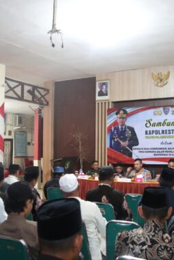 Bangun Komunikasi Efektif Dan Kontak Batin Di Gelaran Sambung Roso, Ini Kata Kapolresta Sumenep