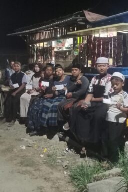 Istiqomah, LSM GMBI Distrik Gresik Gelar Santunan Rutin Yatim dan Dhuafa